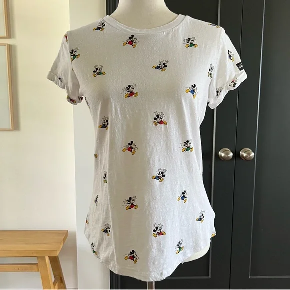 Disney SCATTERED PRINT TOP